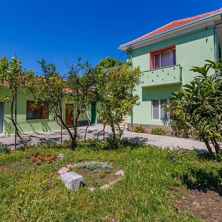 Apartments By The Sea Kastel Stari, Kastela - 14577 Buitenkant foto